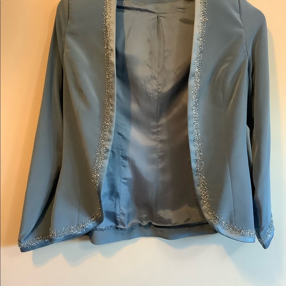 Women Long Evening Gown With Jacket Size 6. - Picture 12 of 16